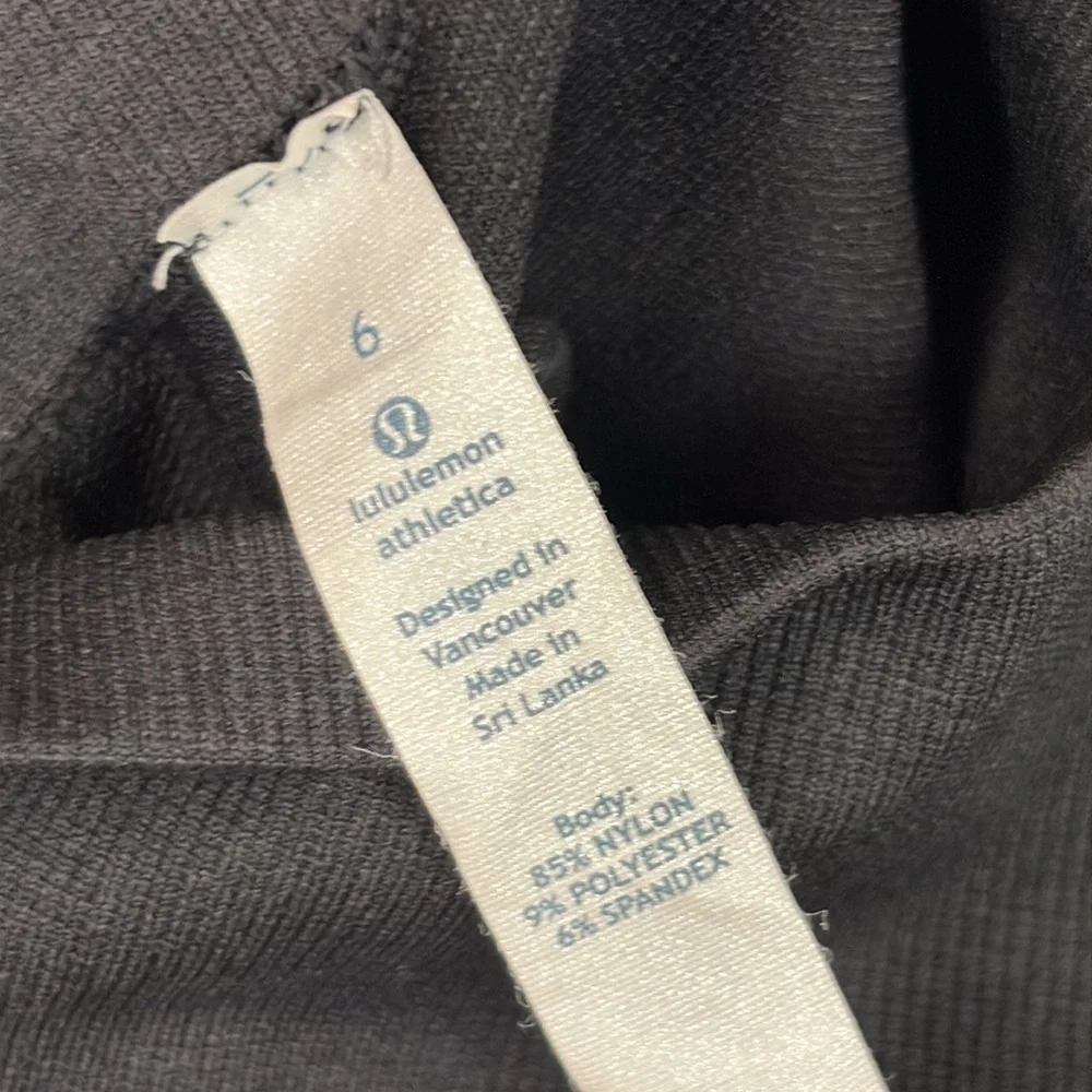 Lululemon Seamlessly Street Crop Pants -Heathered Black Size 6